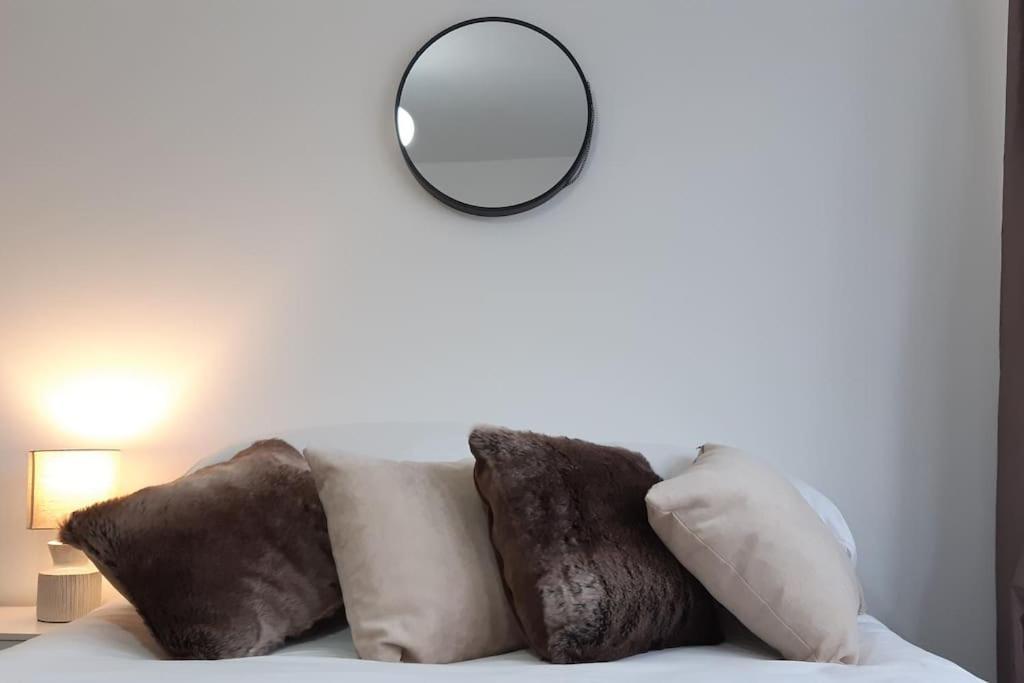 Free Parking Spacious Home Кардиф Екстериор снимка
